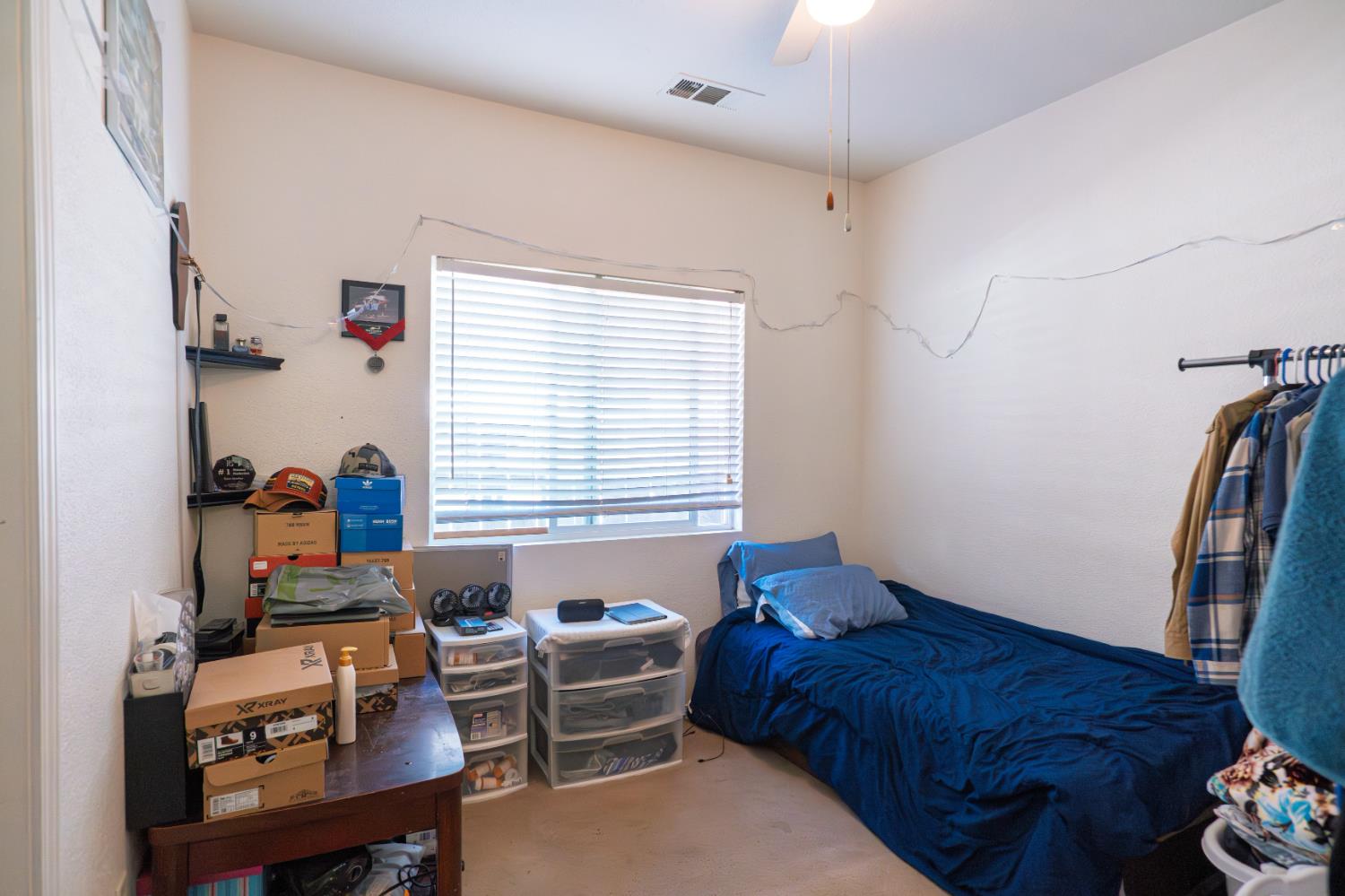 123 Manzanita Ave, Merced, CA 95341