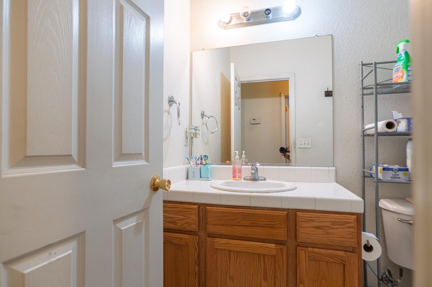 123 Manzanita Ave, Merced, CA 95341