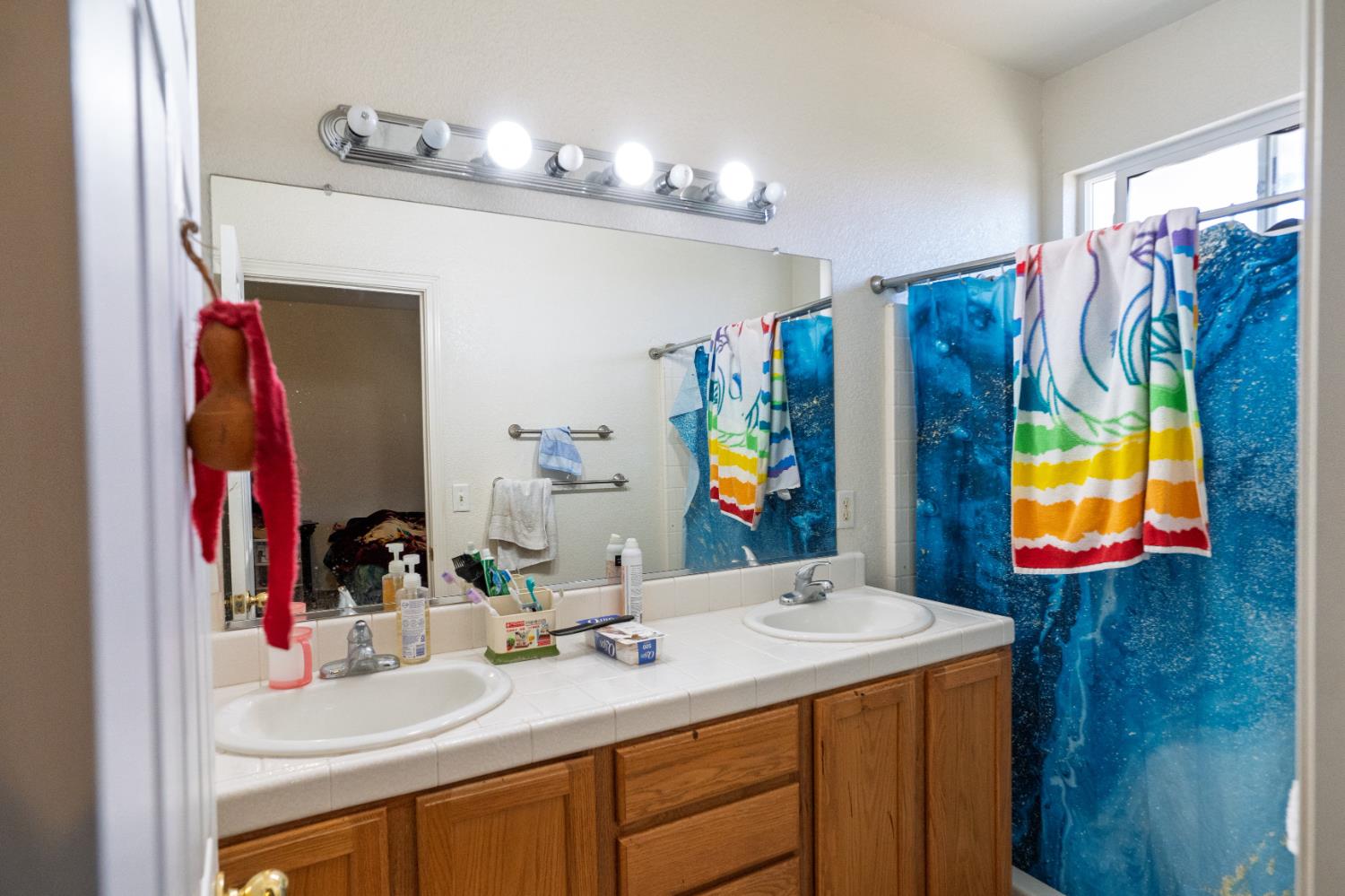 123 Manzanita Ave, Merced, CA 95341