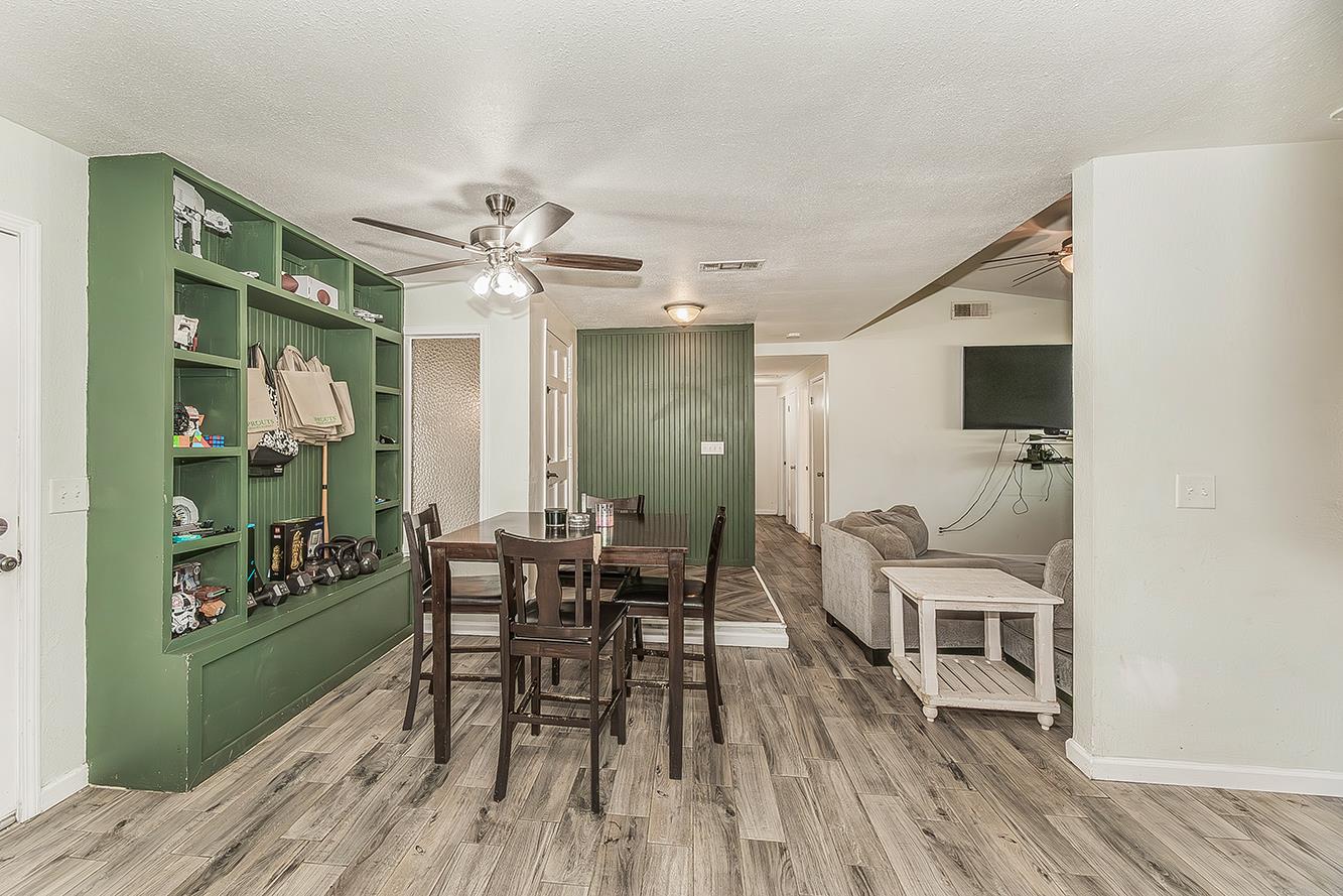 1385 Bernadine Dr, Clovis, CA 93611