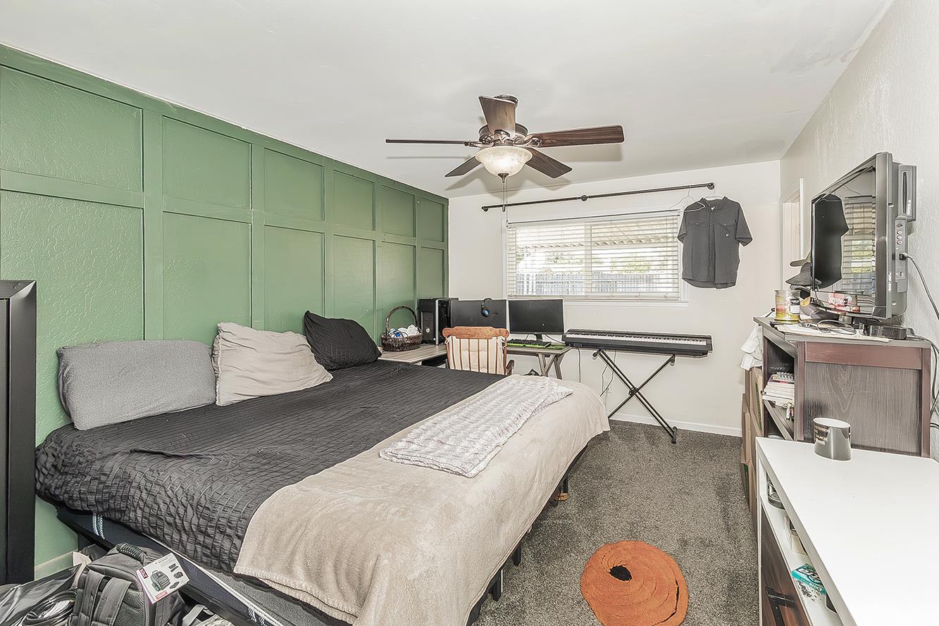 1385 Bernadine Dr, Clovis, CA 93611