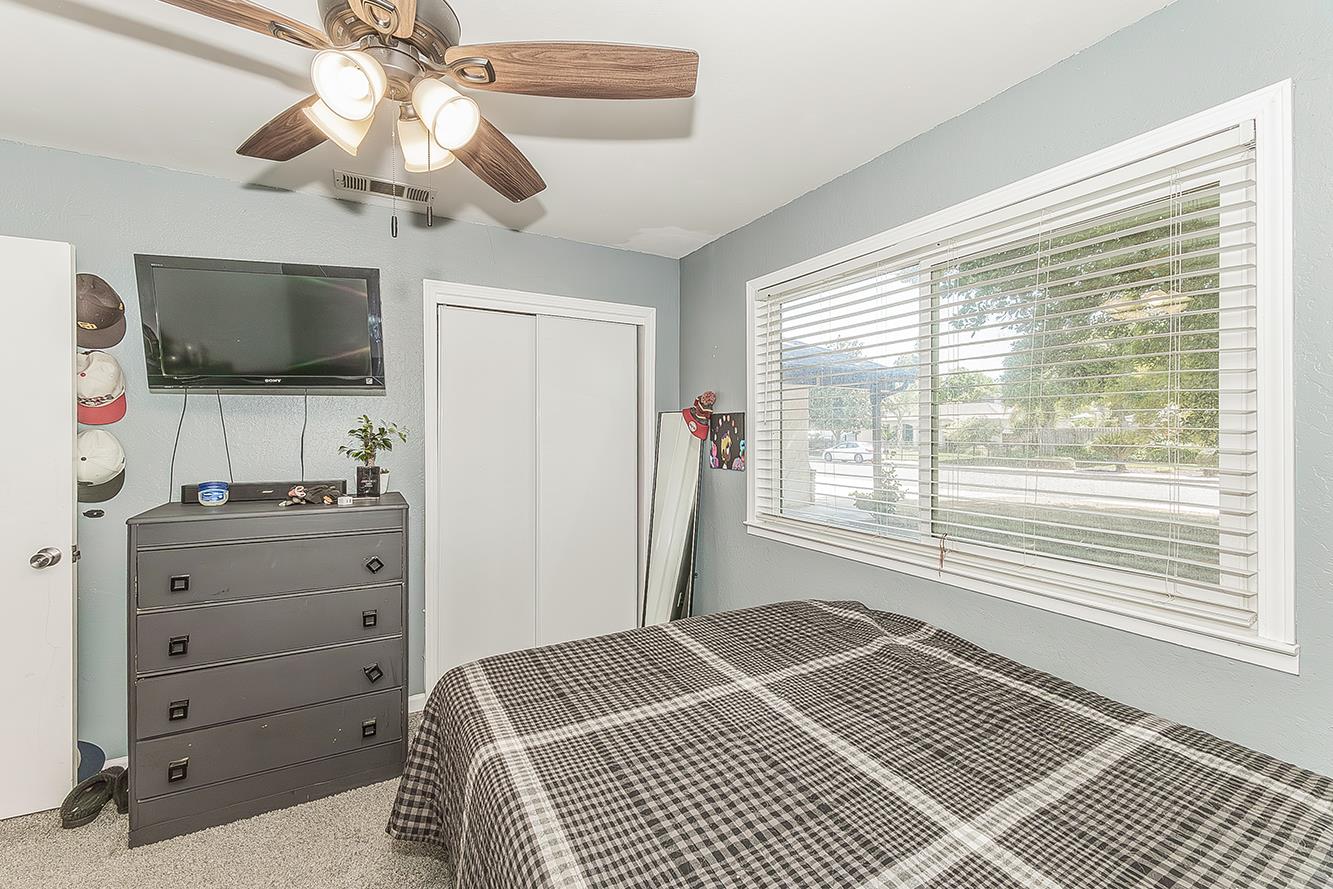 1385 Bernadine Dr, Clovis, CA 93611