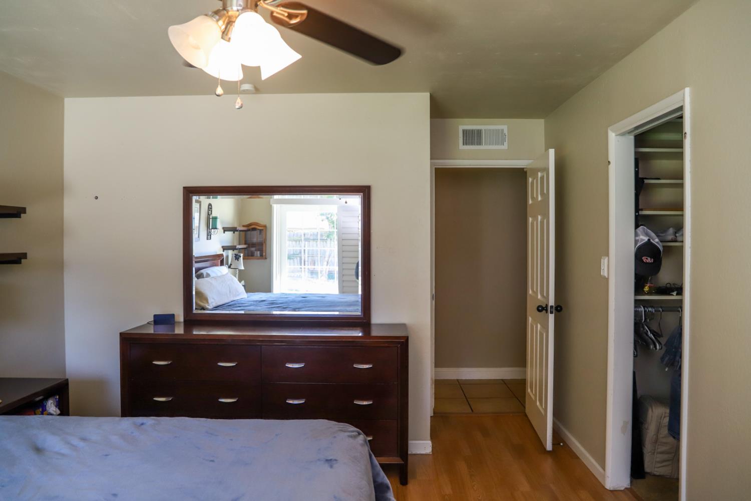 667 E Birch Ave, Fresno, CA 93720