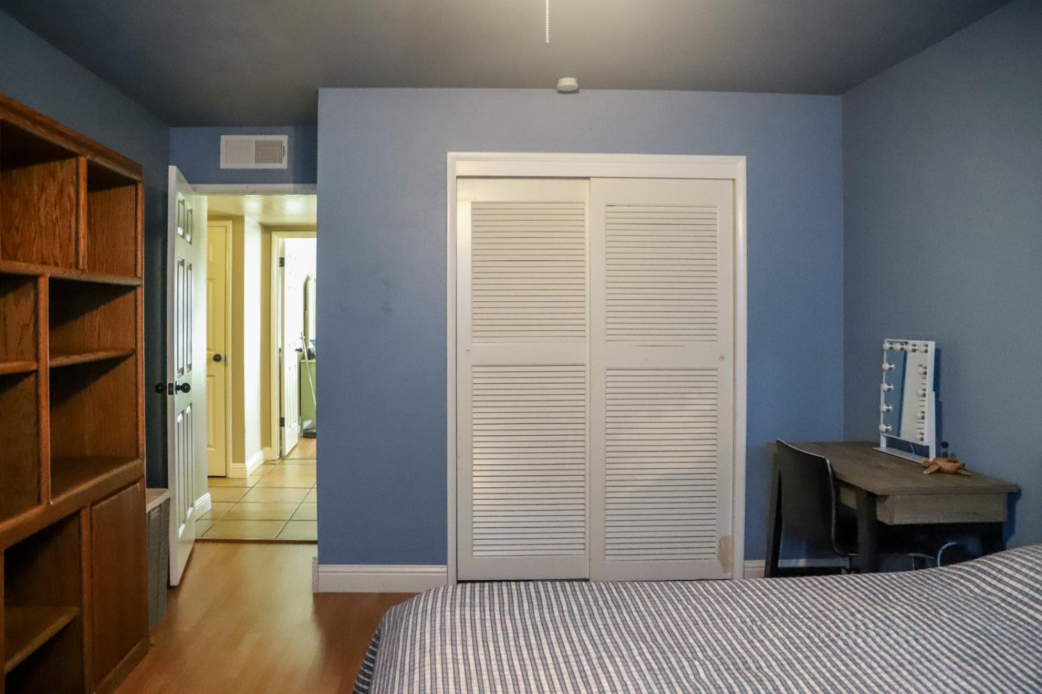 667 E Birch Ave, Fresno, CA 93720