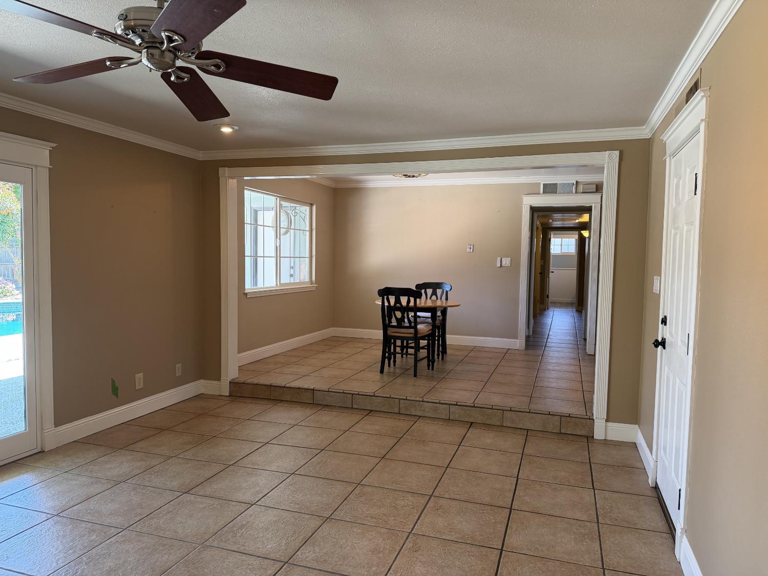 667 E Birch Ave, Fresno, CA 93720