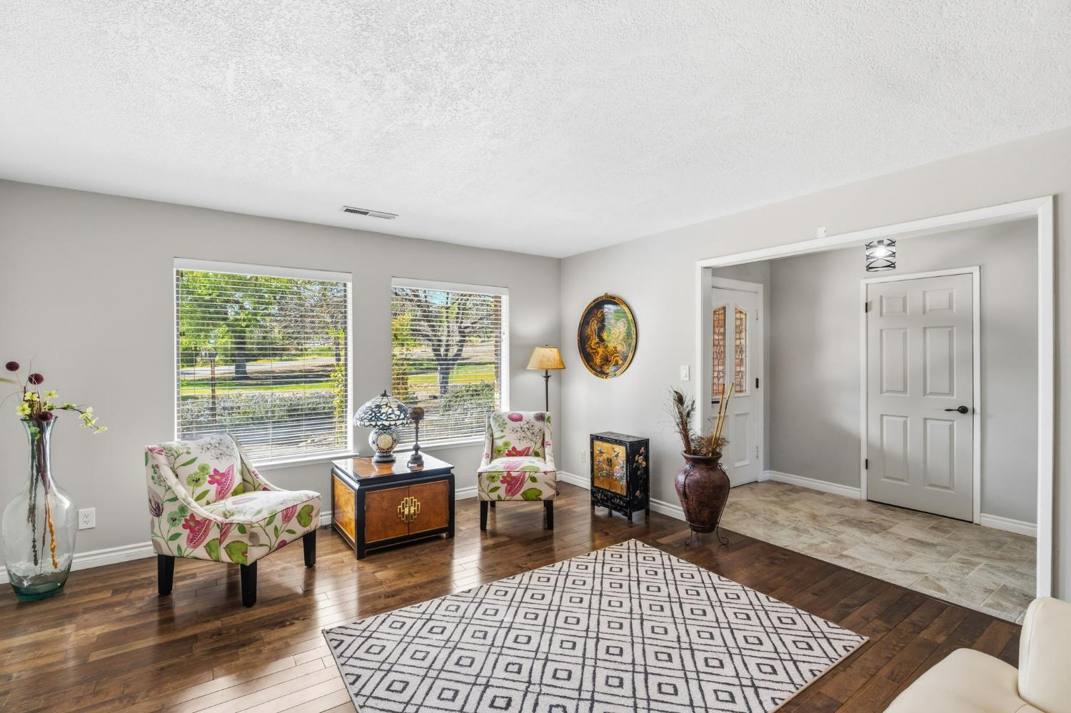 29667 Meadow Ln, Coarsegold, CA 93614