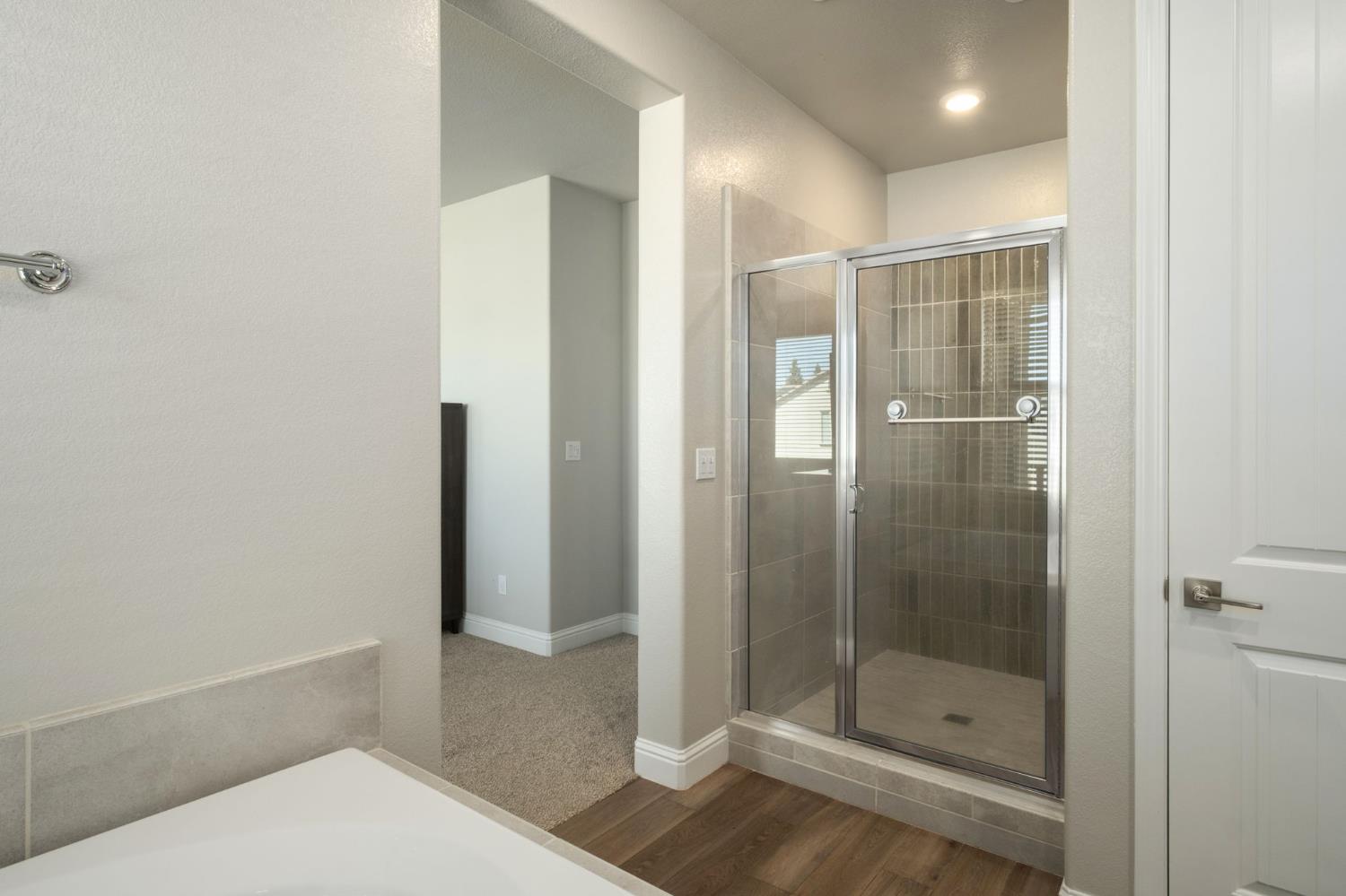 1530 E Via Lupino Dr, Fresno, CA 93730