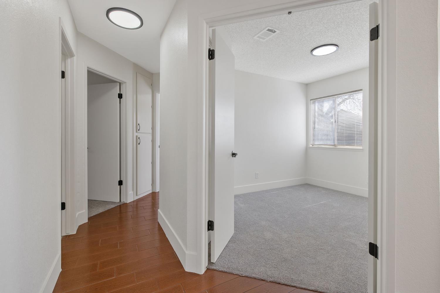 1171 State St, Hanford, CA 93230