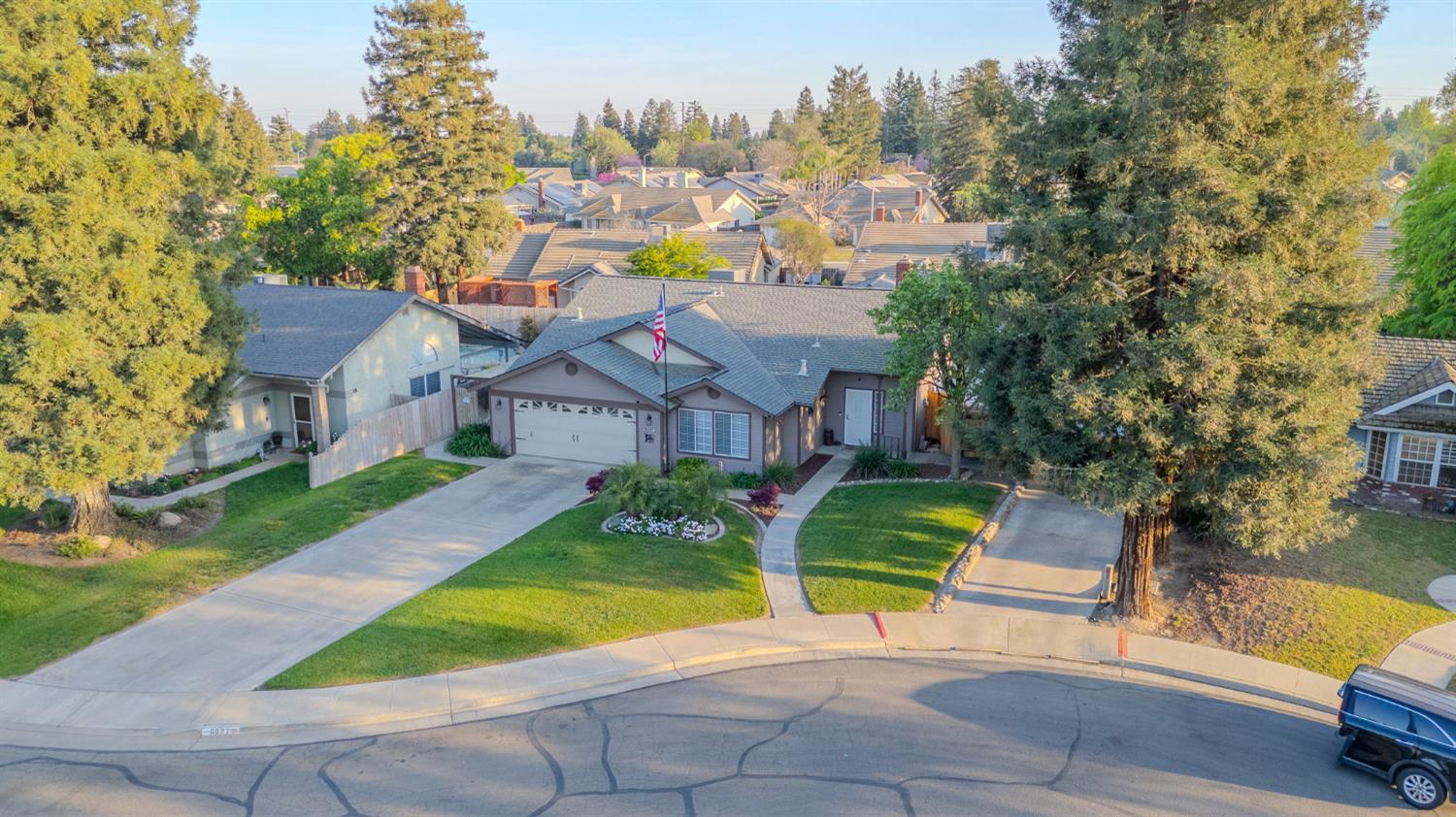6027 W Judy Ct, Visalia, CA 93277
