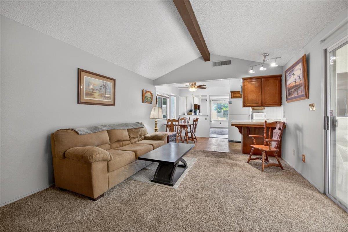 5286 W Richert Ave, Fresno, CA 93722