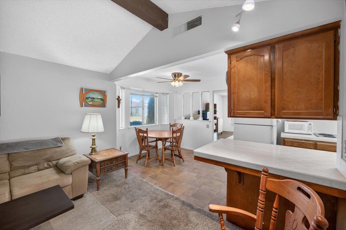 5286 W Richert Ave, Fresno, CA 93722