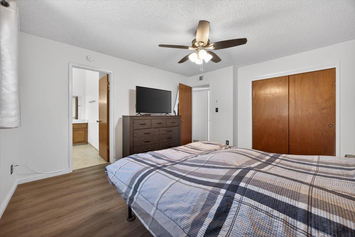 5286 W Richert Ave, Fresno, CA 93722