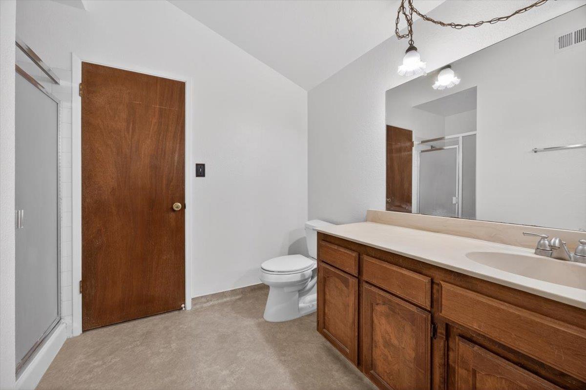 5286 W Richert Ave, Fresno, CA 93722