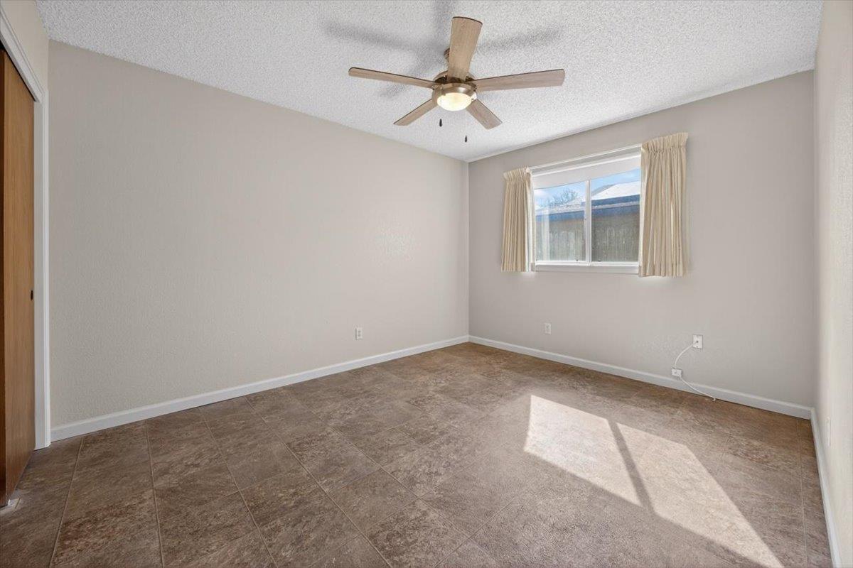 5286 W Richert Ave, Fresno, CA 93722