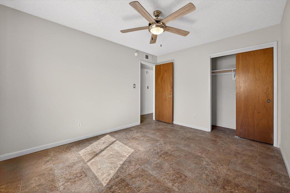 5286 W Richert Ave, Fresno, CA 93722