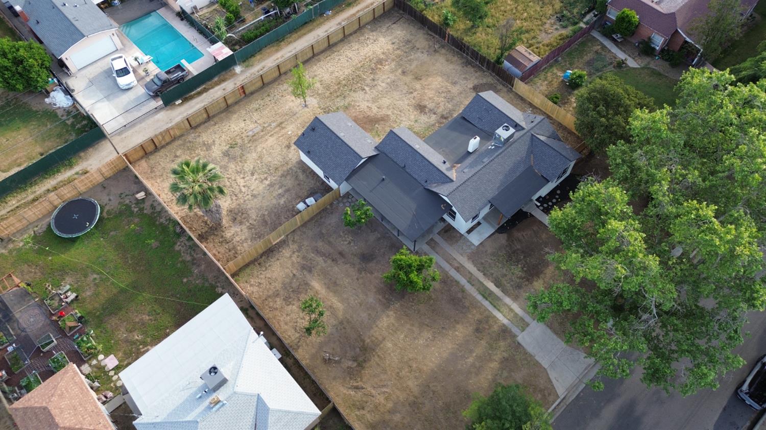 3030 E Normal, Fresno, CA 93703