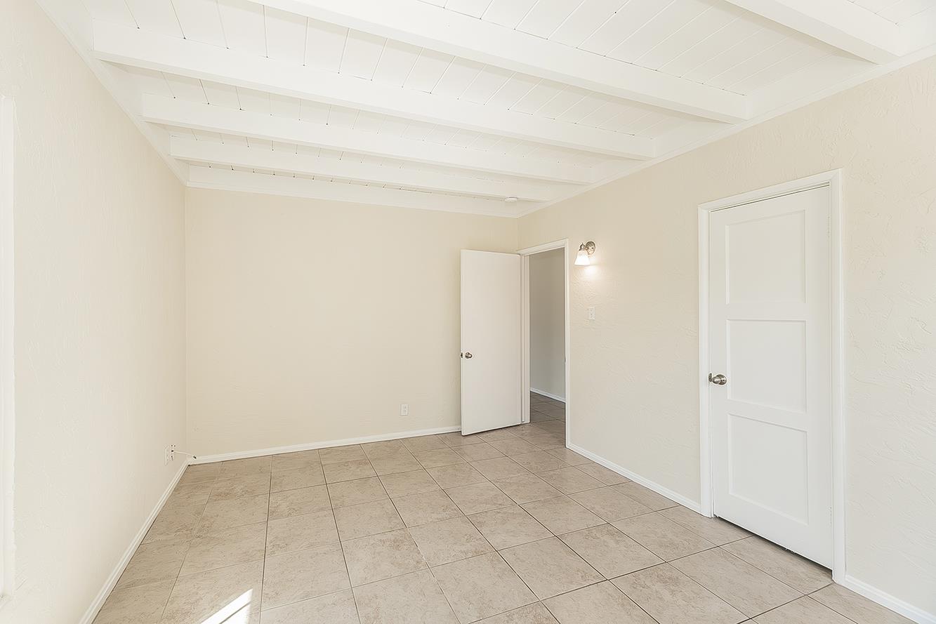 208 W Hampton Way, Fresno, CA 93705