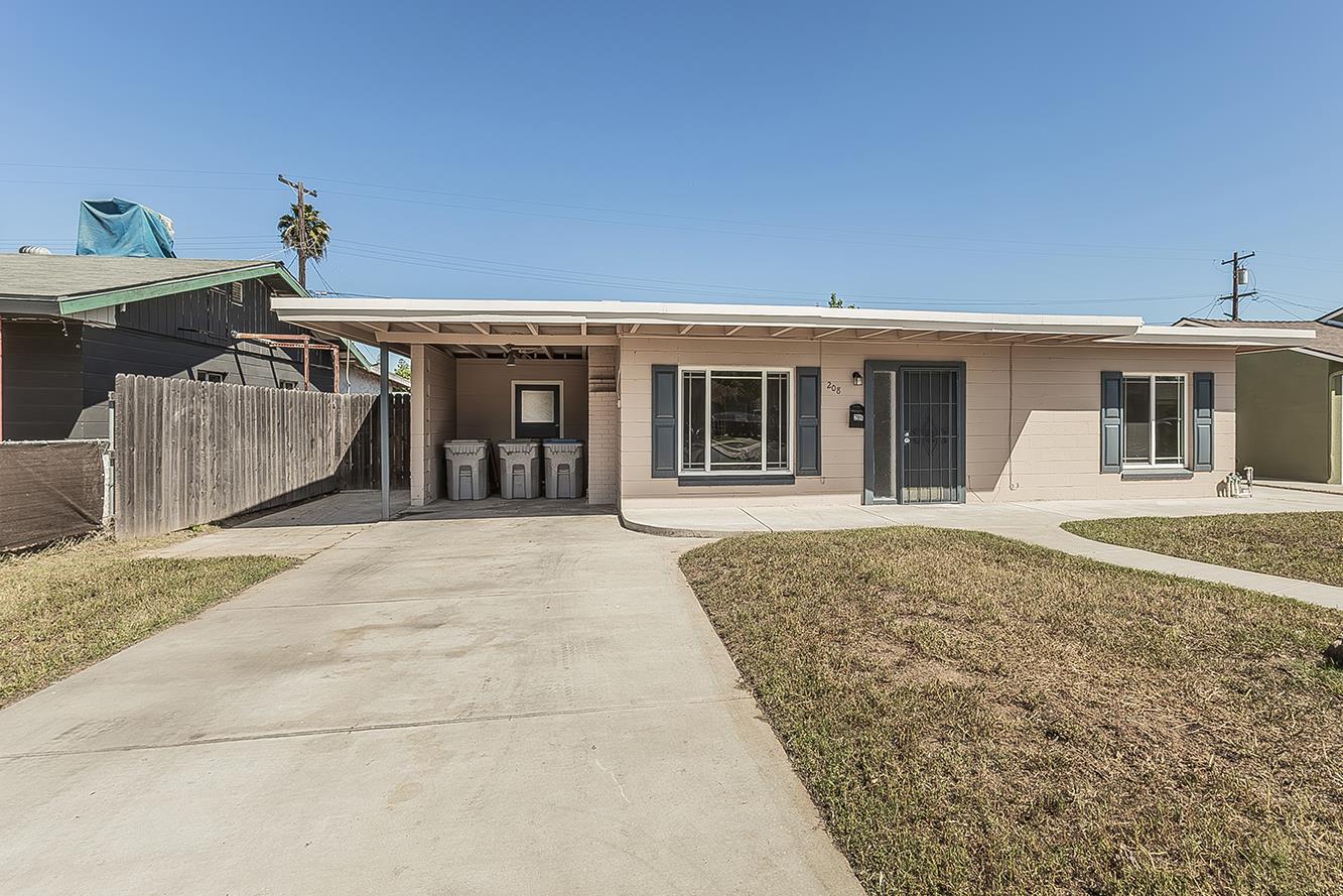 208 W Hampton Way, Fresno, CA 93705
