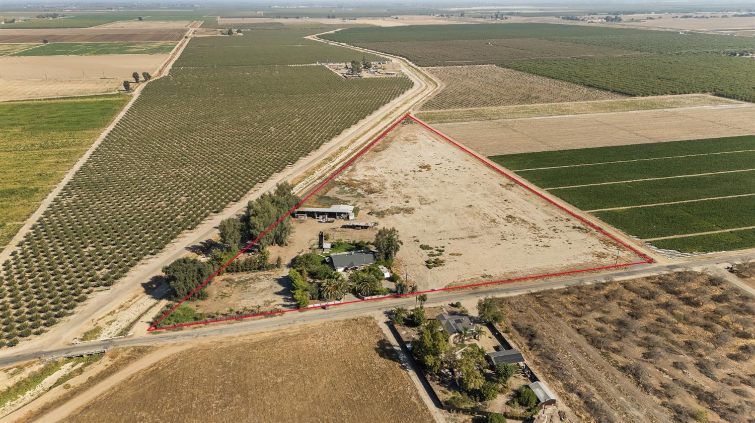 860 W Riverdale Ave, Riverdale, CA 93656