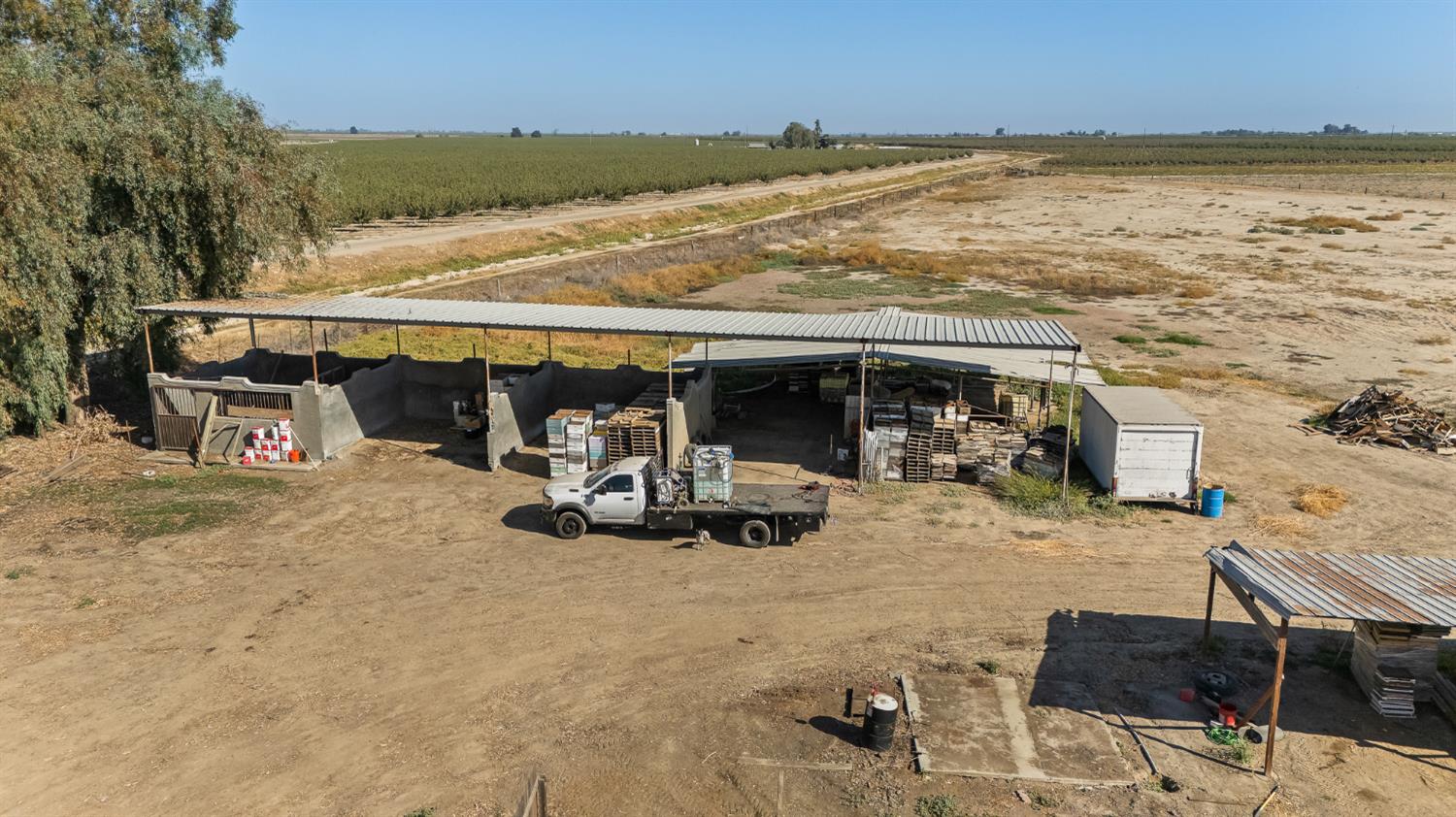 860 W Riverdale Ave, Riverdale, CA 93656