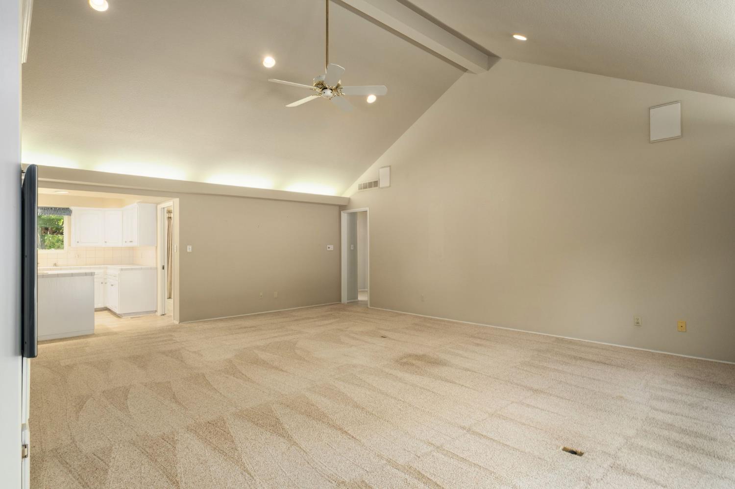 1218 W Tenaya Way, Fresno, CA 93711