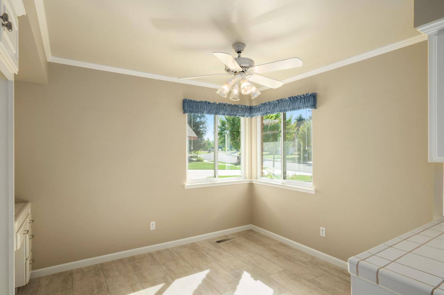 1218 W Tenaya Way, Fresno, CA 93711