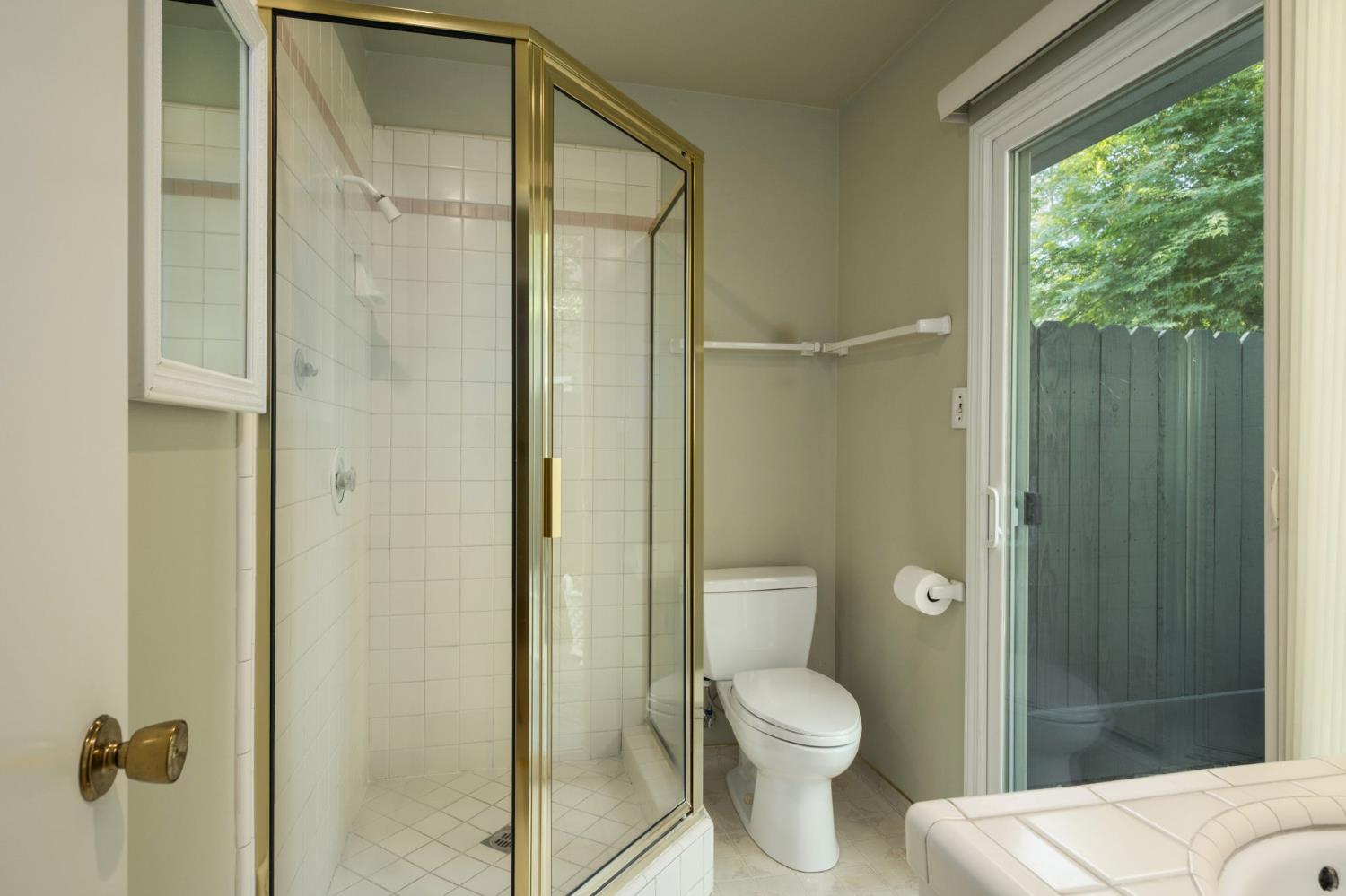 1218 W Tenaya Way, Fresno, CA 93711