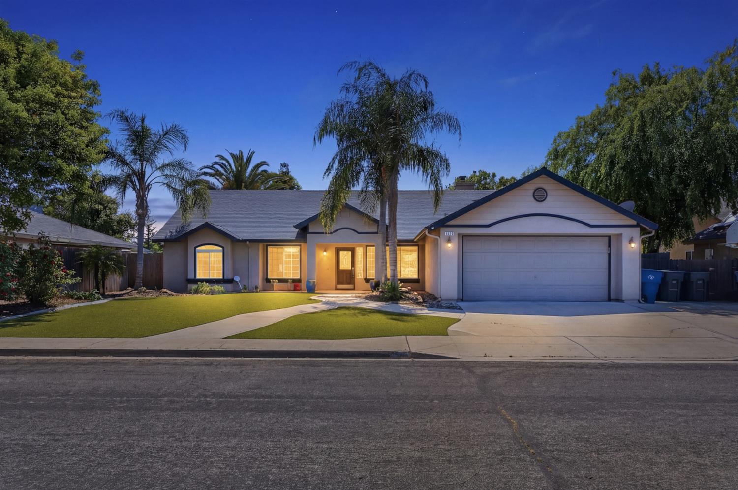 1668 Bedford Ave, Clovis, CA 93611