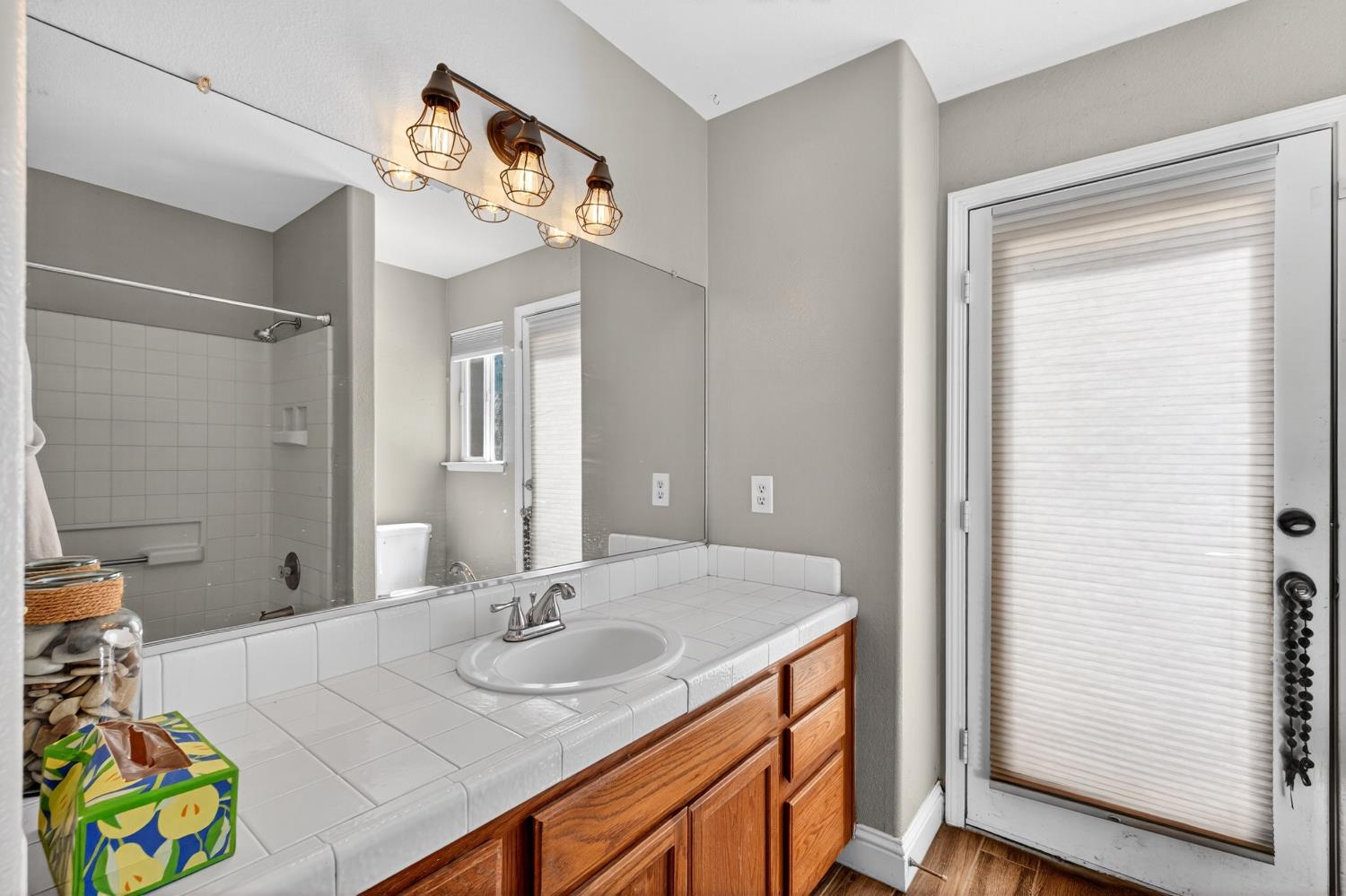 1668 Bedford Ave, Clovis, CA 93611