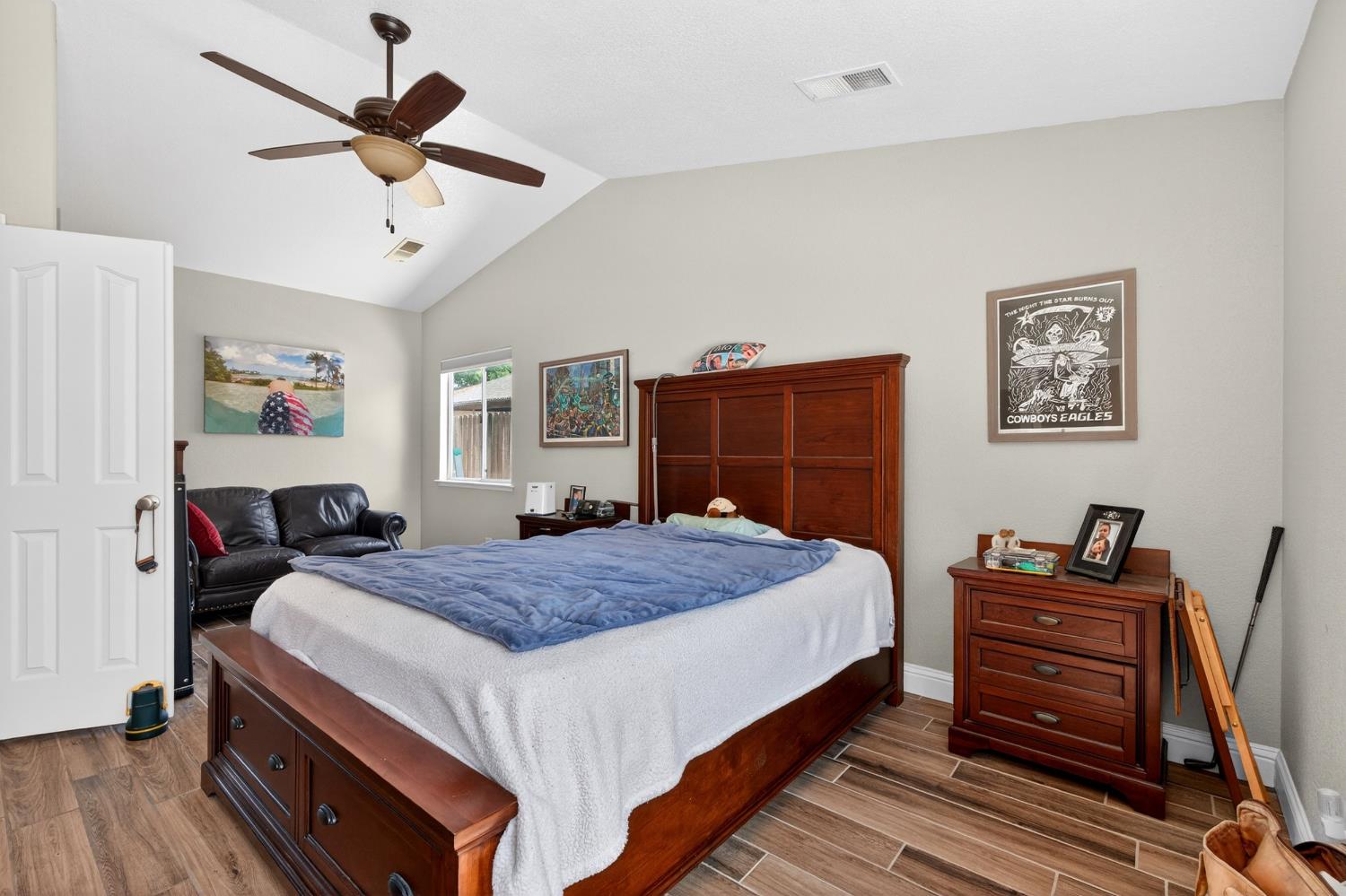 1668 Bedford Ave, Clovis, CA 93611