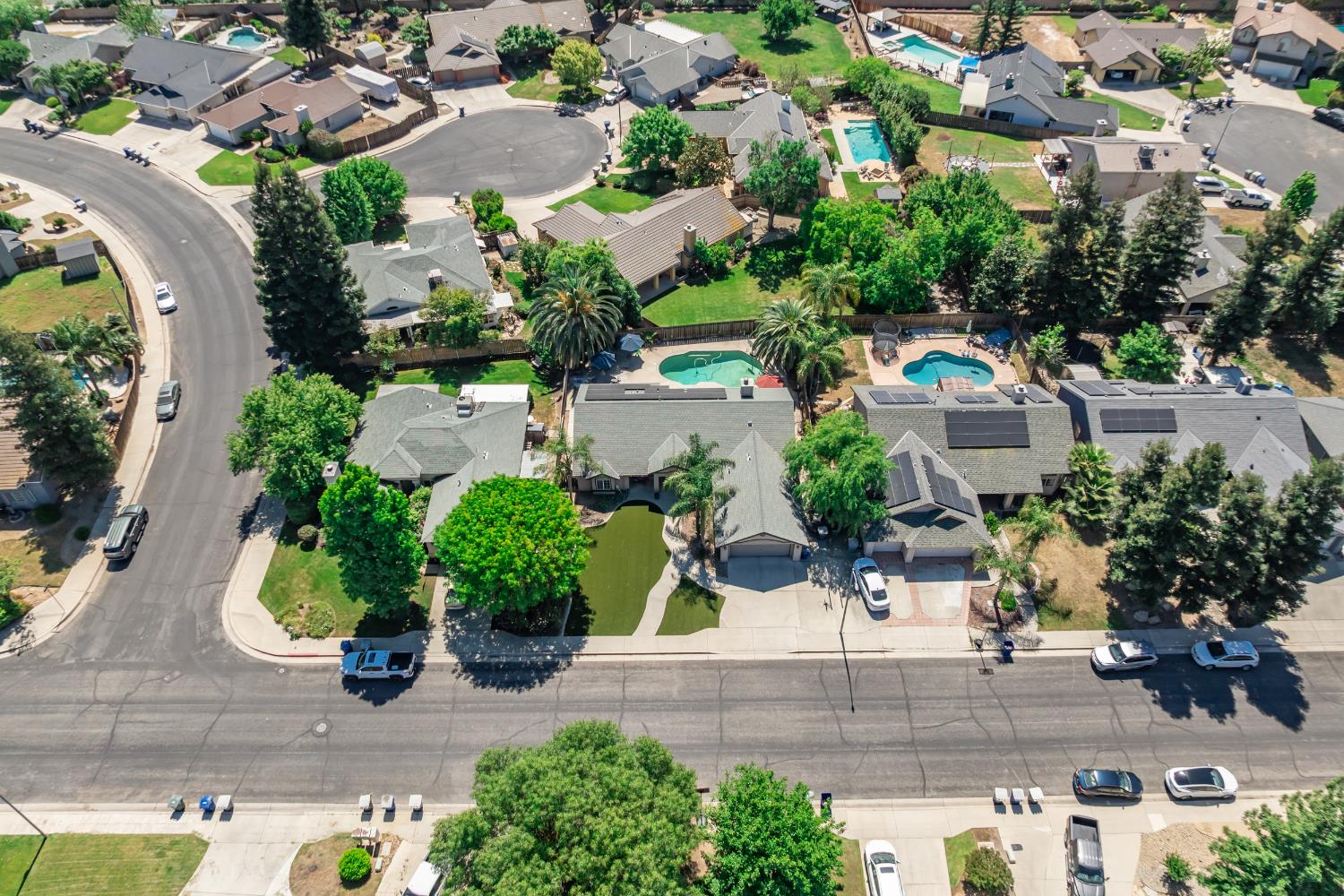 1668 Bedford Ave, Clovis, CA 93611