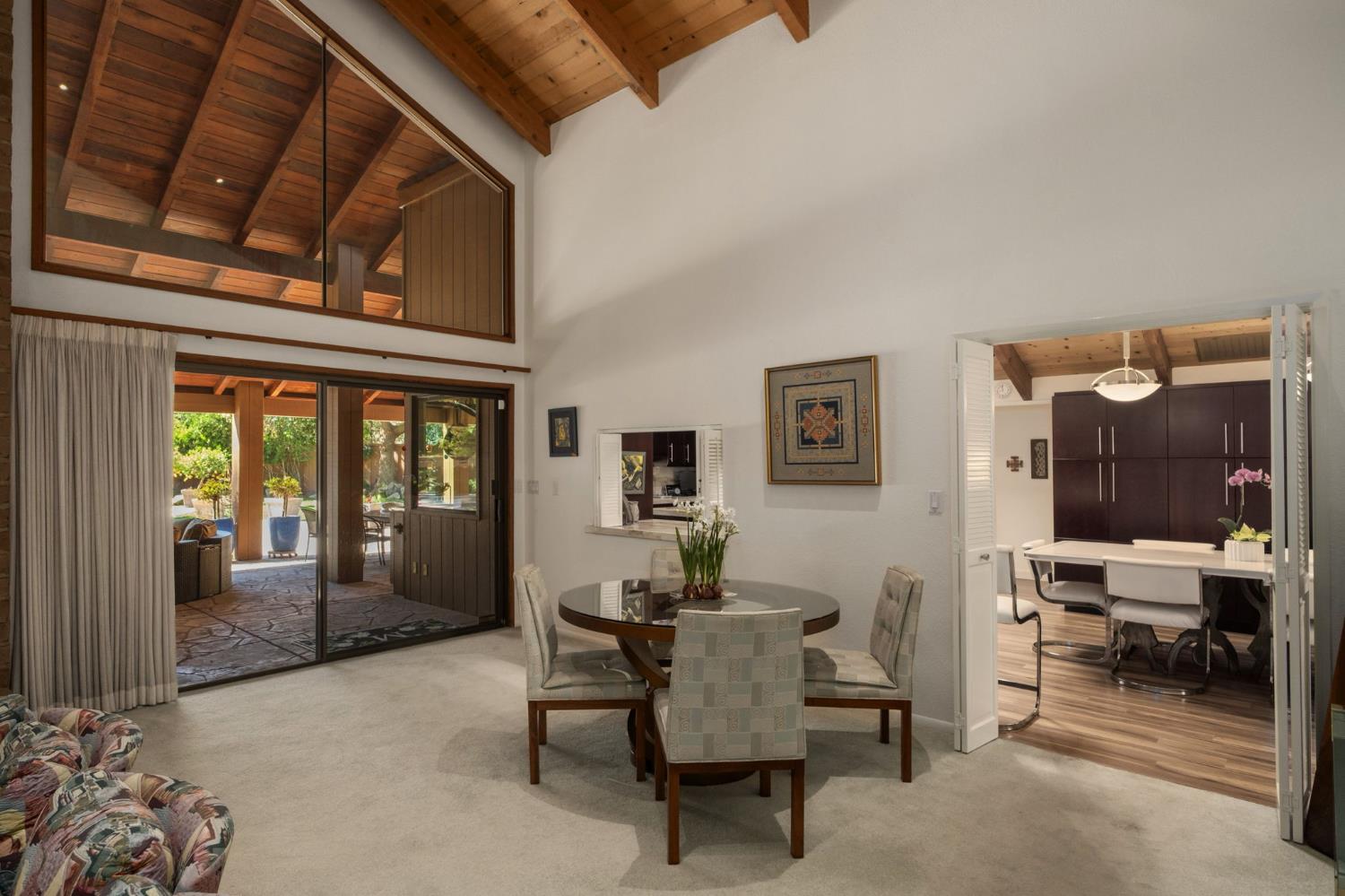 2273 W Dovewood Ln, Fresno, CA 93711