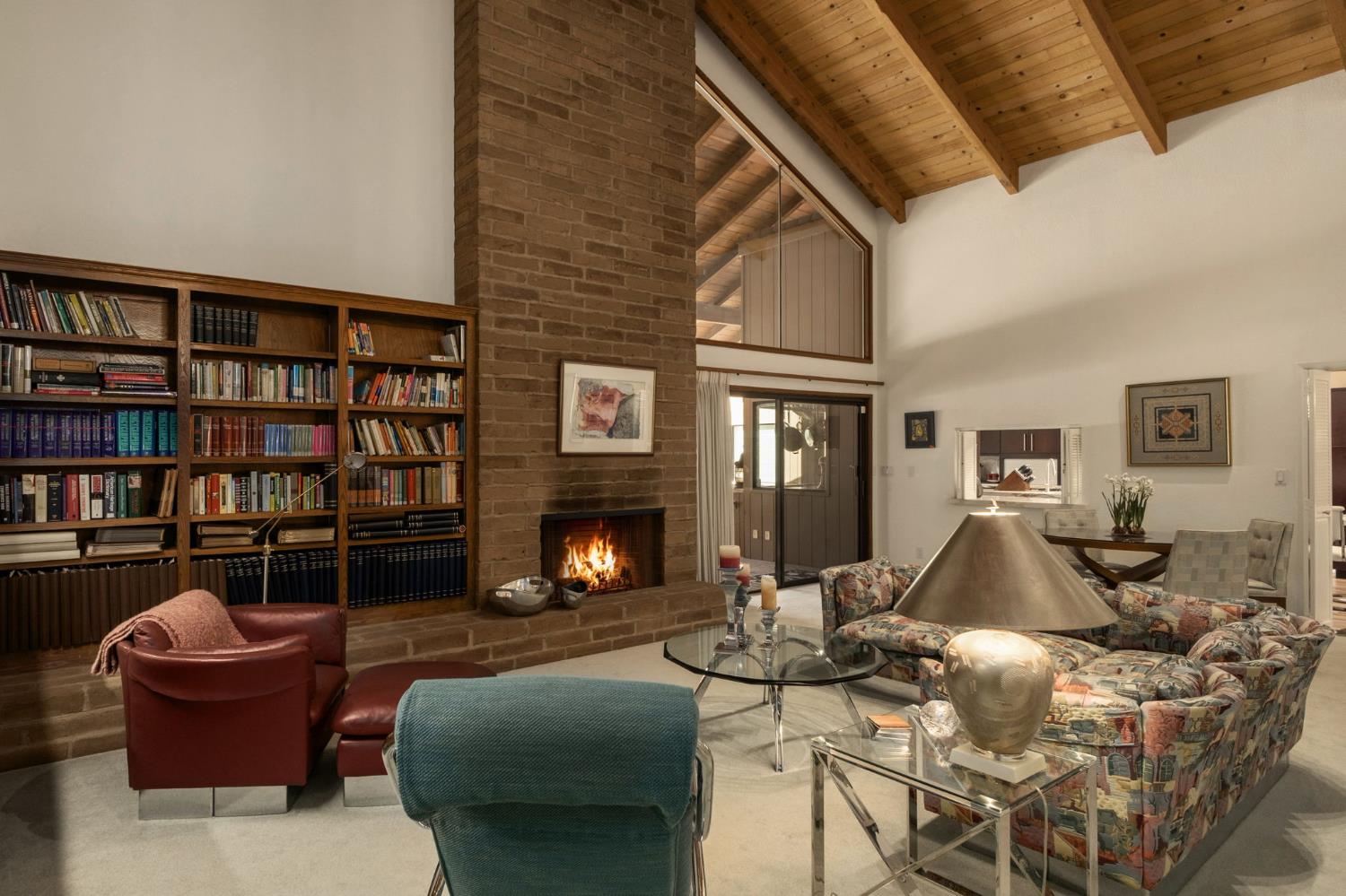 2273 W Dovewood Ln, Fresno, CA 93711