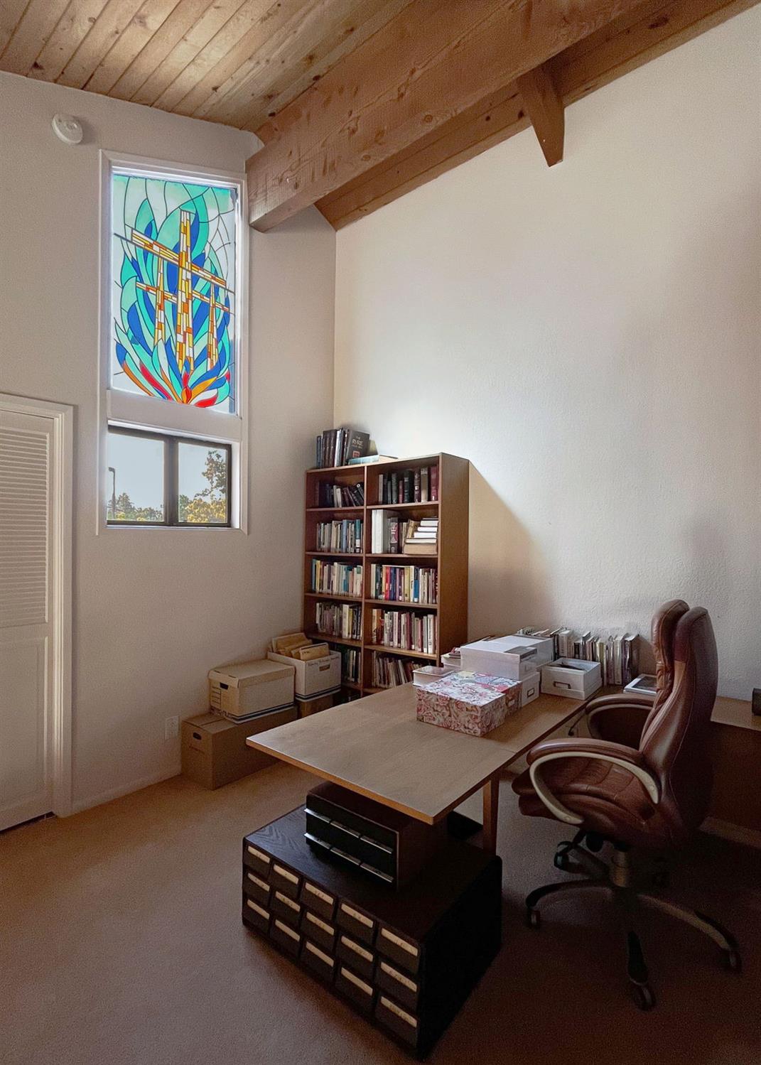 2273 W Dovewood Ln, Fresno, CA 93711