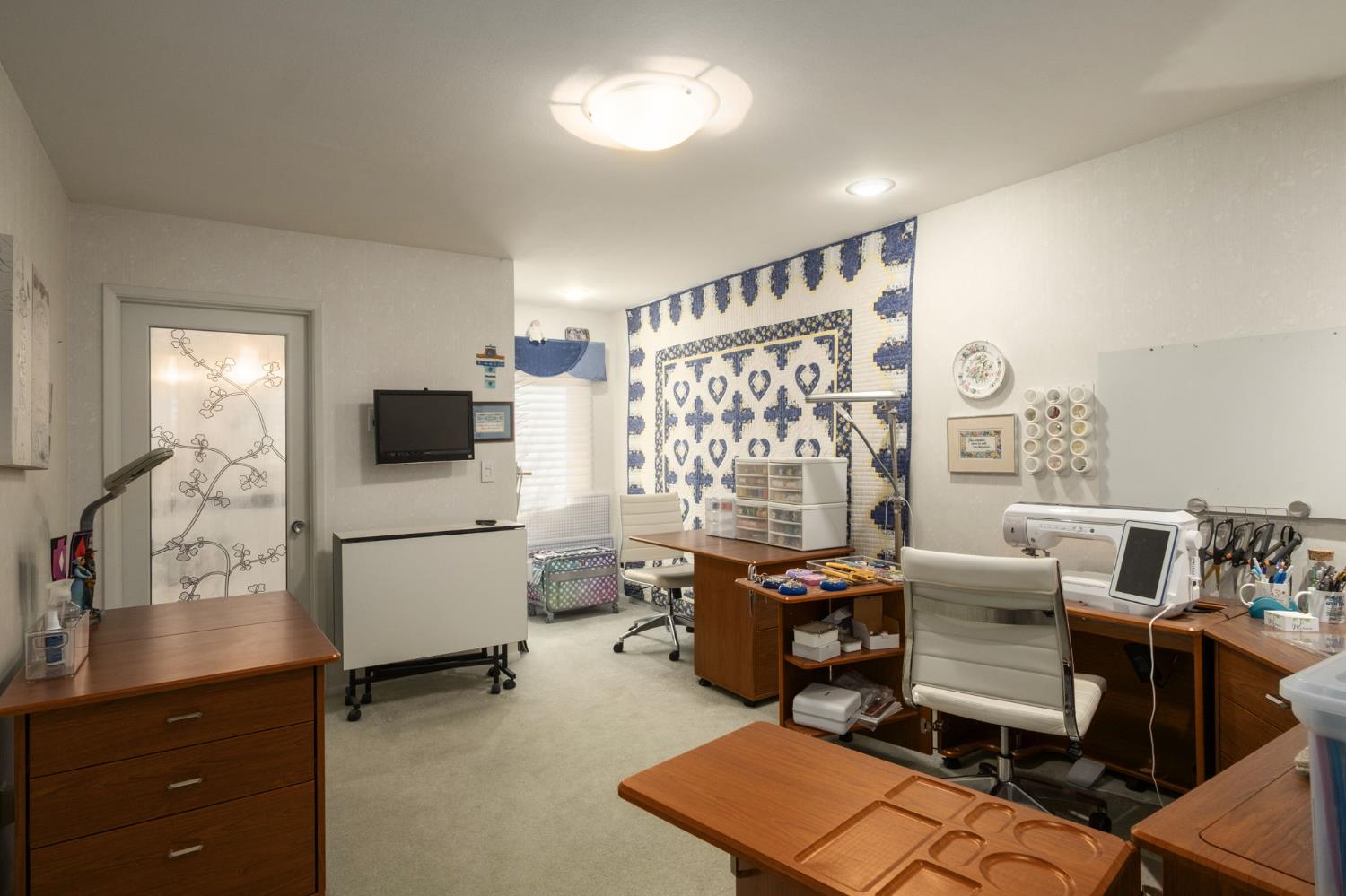 2273 W Dovewood Ln, Fresno, CA 93711