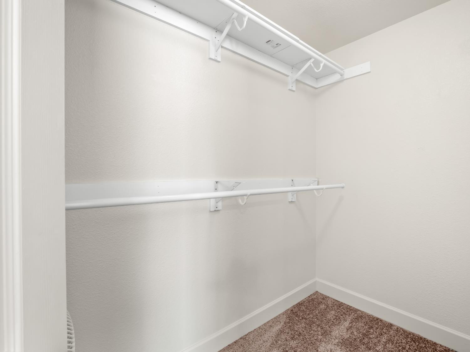 5637 W Oak Ave, Fresno, CA 93722