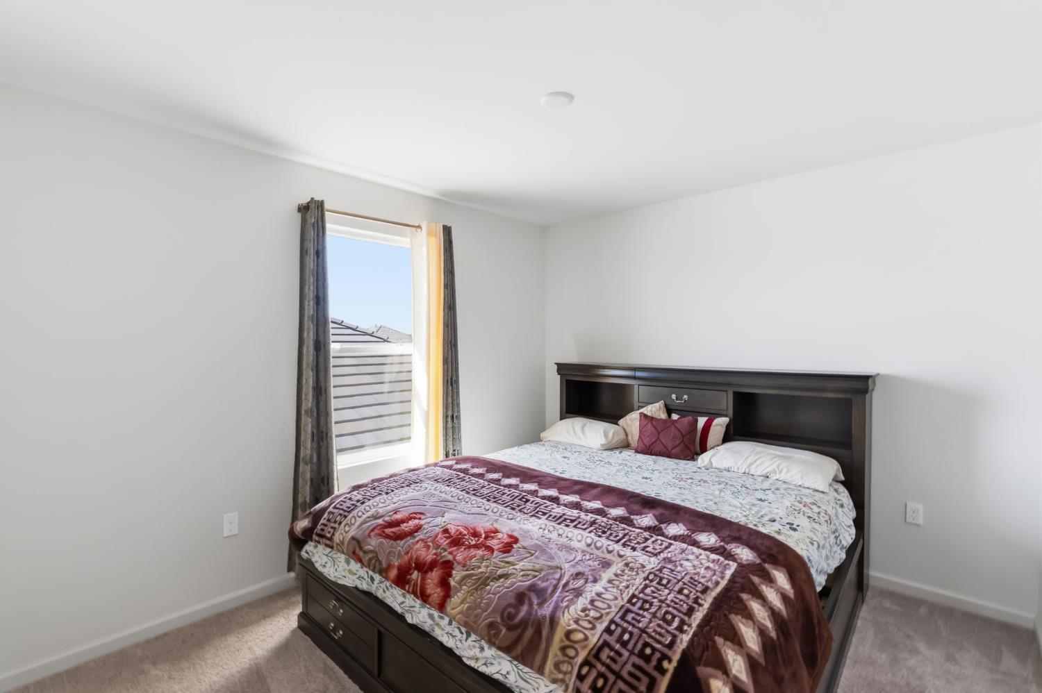 3562 E San Marino Ave, Clovis, CA 93619