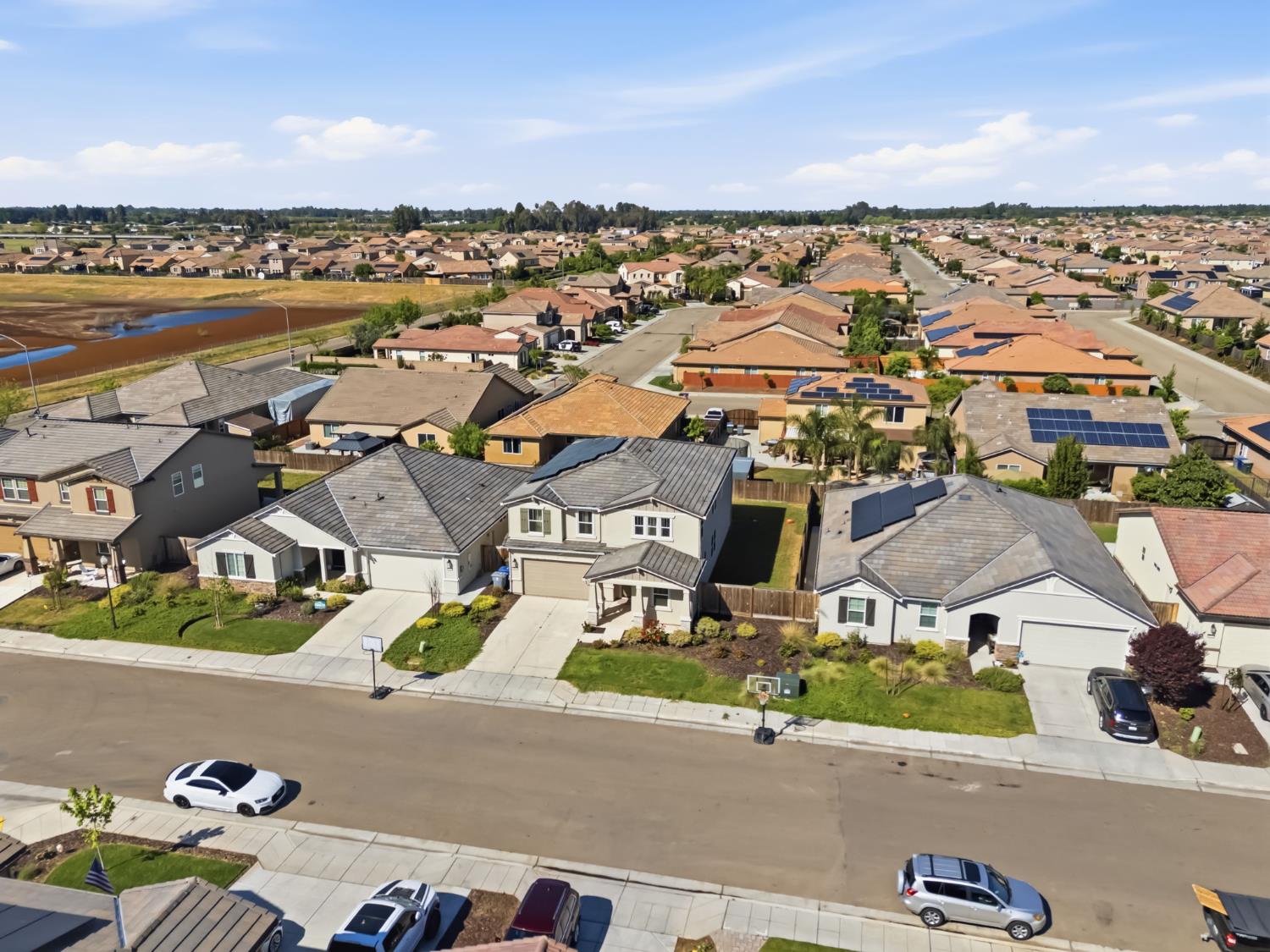 3562 E San Marino Ave, Clovis, CA 93619