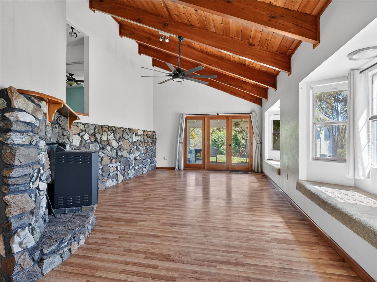 46535 Eastwood Dr S, Oakhurst, CA 93644