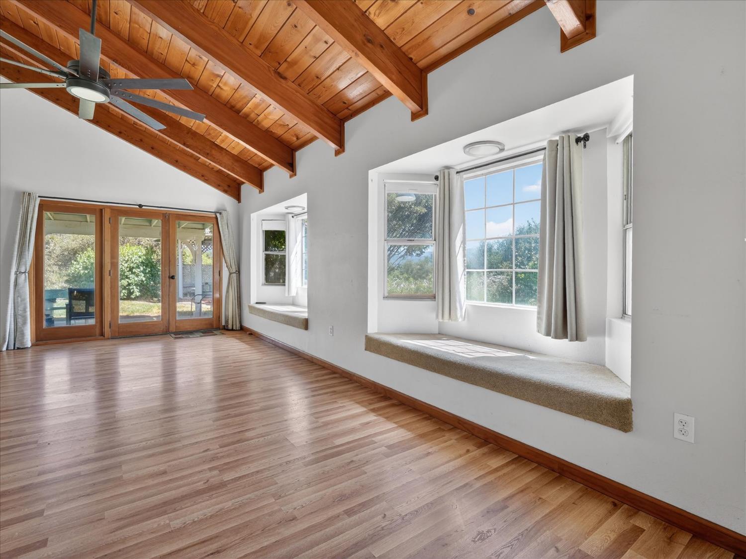 46535 Eastwood Dr S, Oakhurst, CA 93644