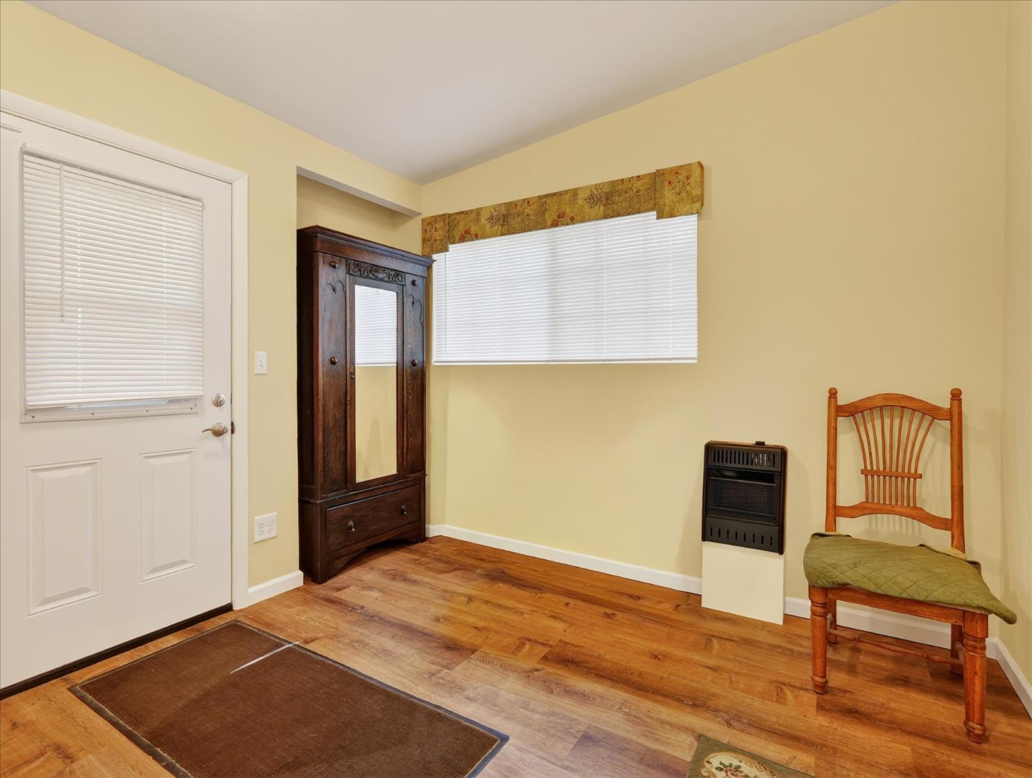 46535 Eastwood Dr S, Oakhurst, CA 93644