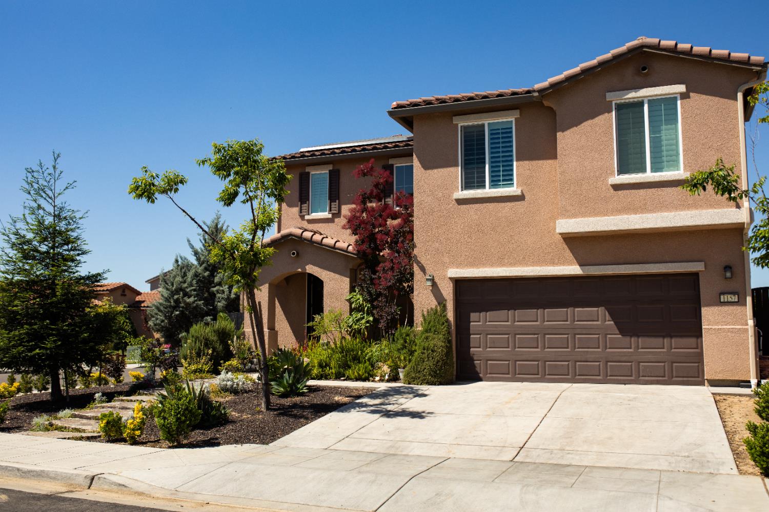 1157 S Dee Ann Ave, Fresno, CA 93727