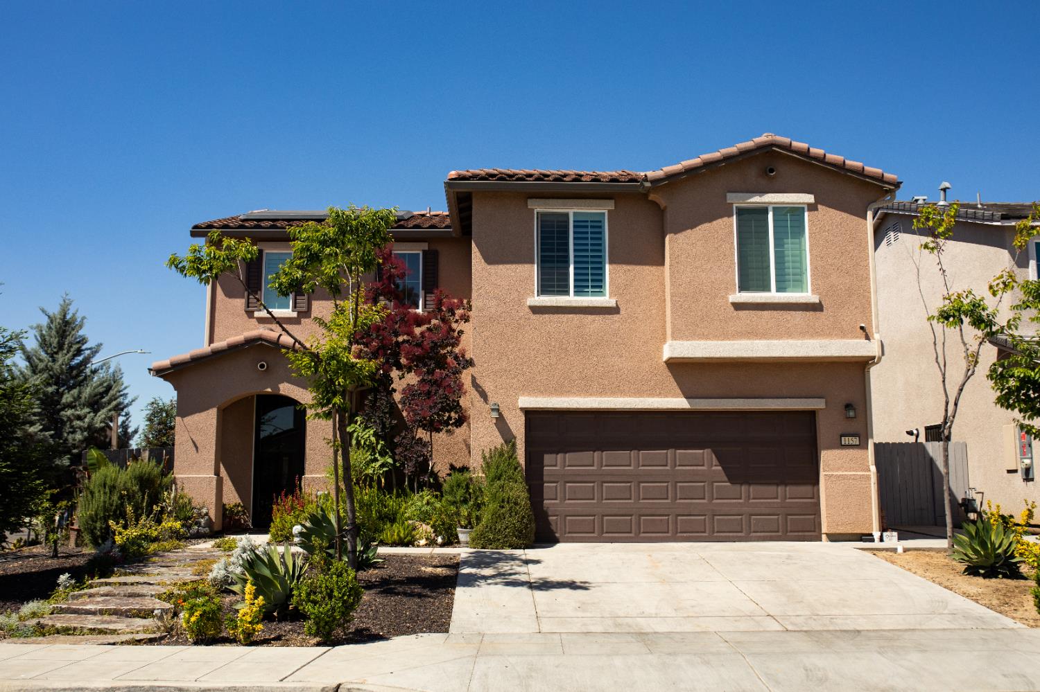 1157 S Dee Ann Ave, Fresno, CA 93727