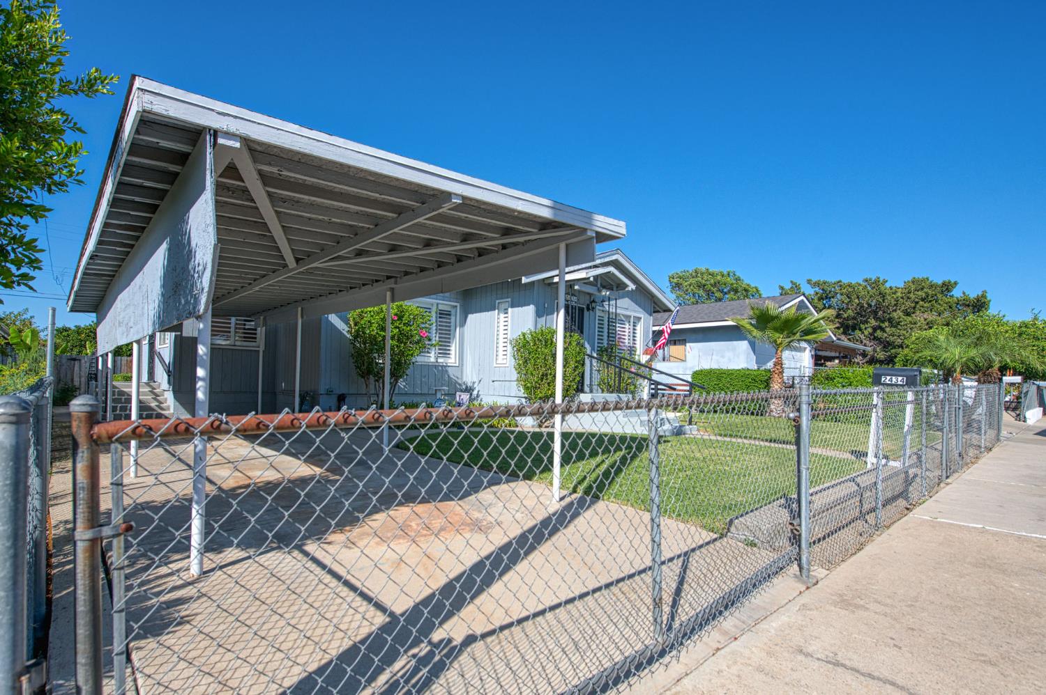 2434 Yerba St, Selma, CA 93662