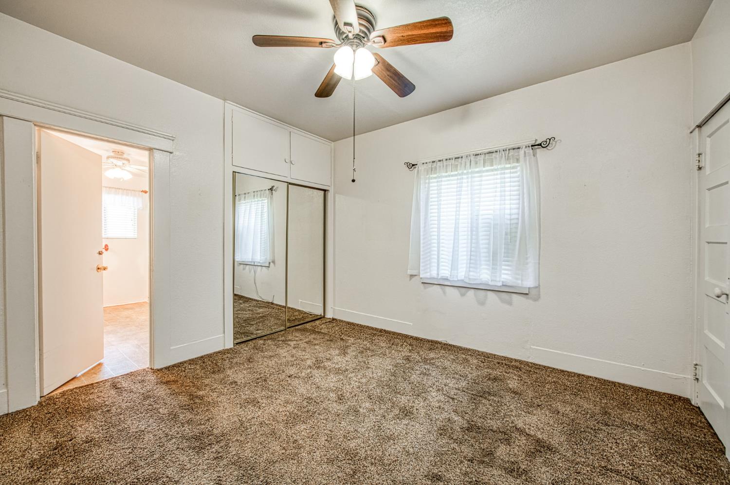 2434 Yerba St, Selma, CA 93662