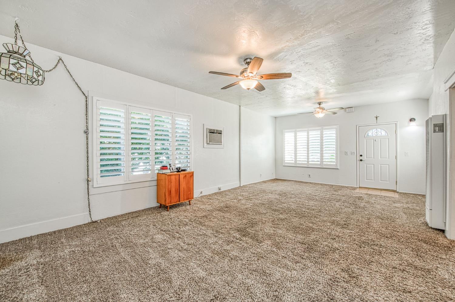 2434 Yerba St, Selma, CA 93662