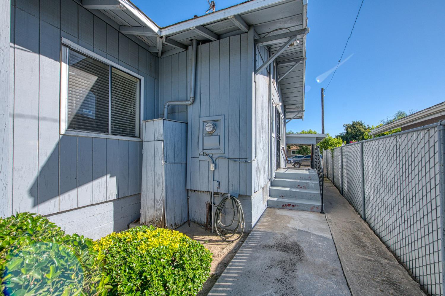 2434 Yerba St, Selma, CA 93662