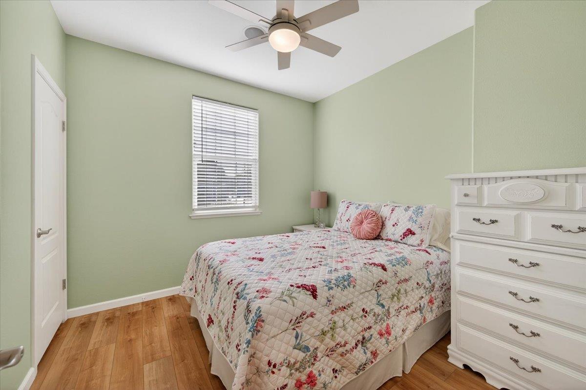 1618 N Dublin Ln, Clovis, CA 93619