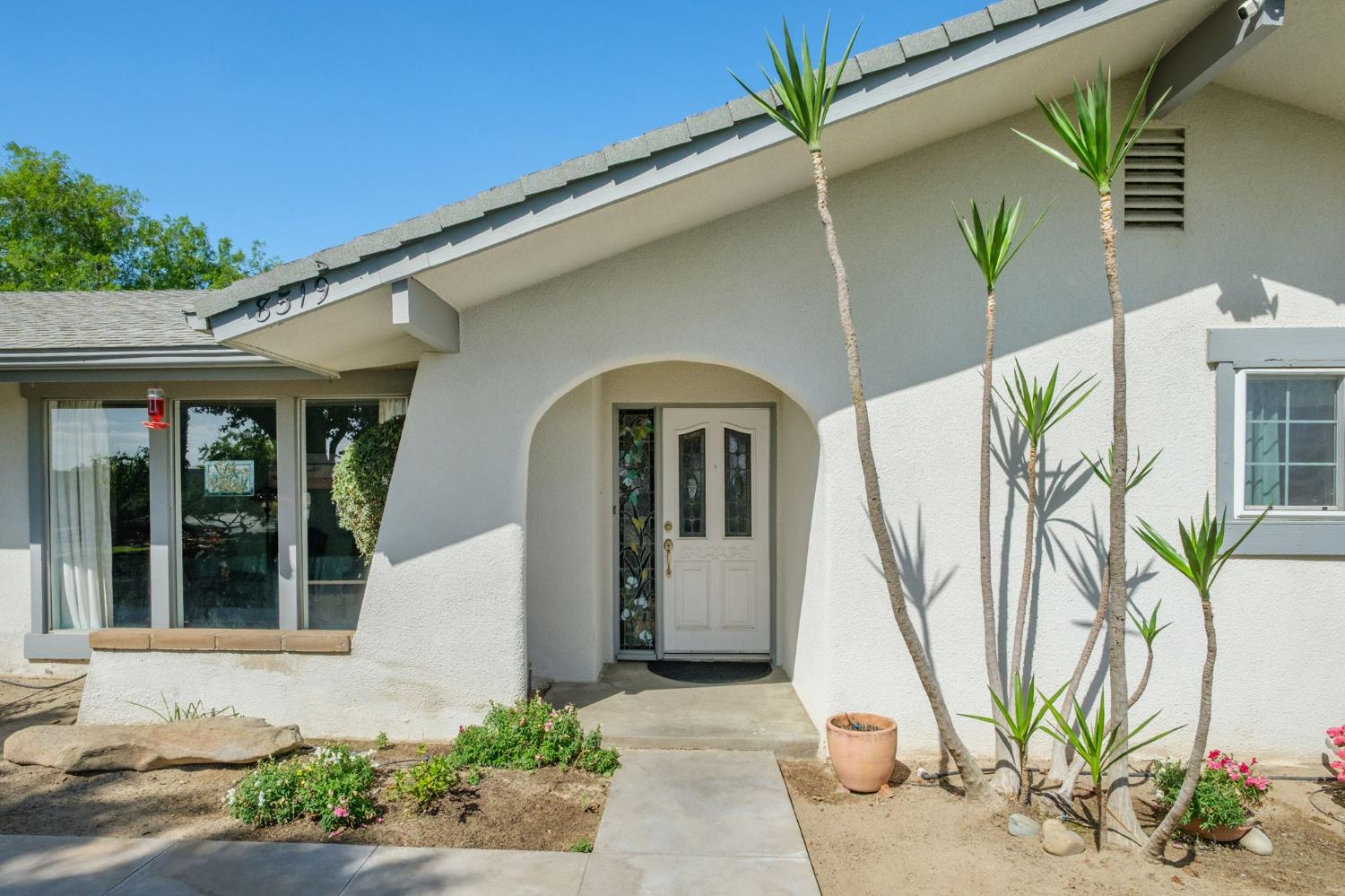 8519 S Orange Ave, Fresno, CA 93725