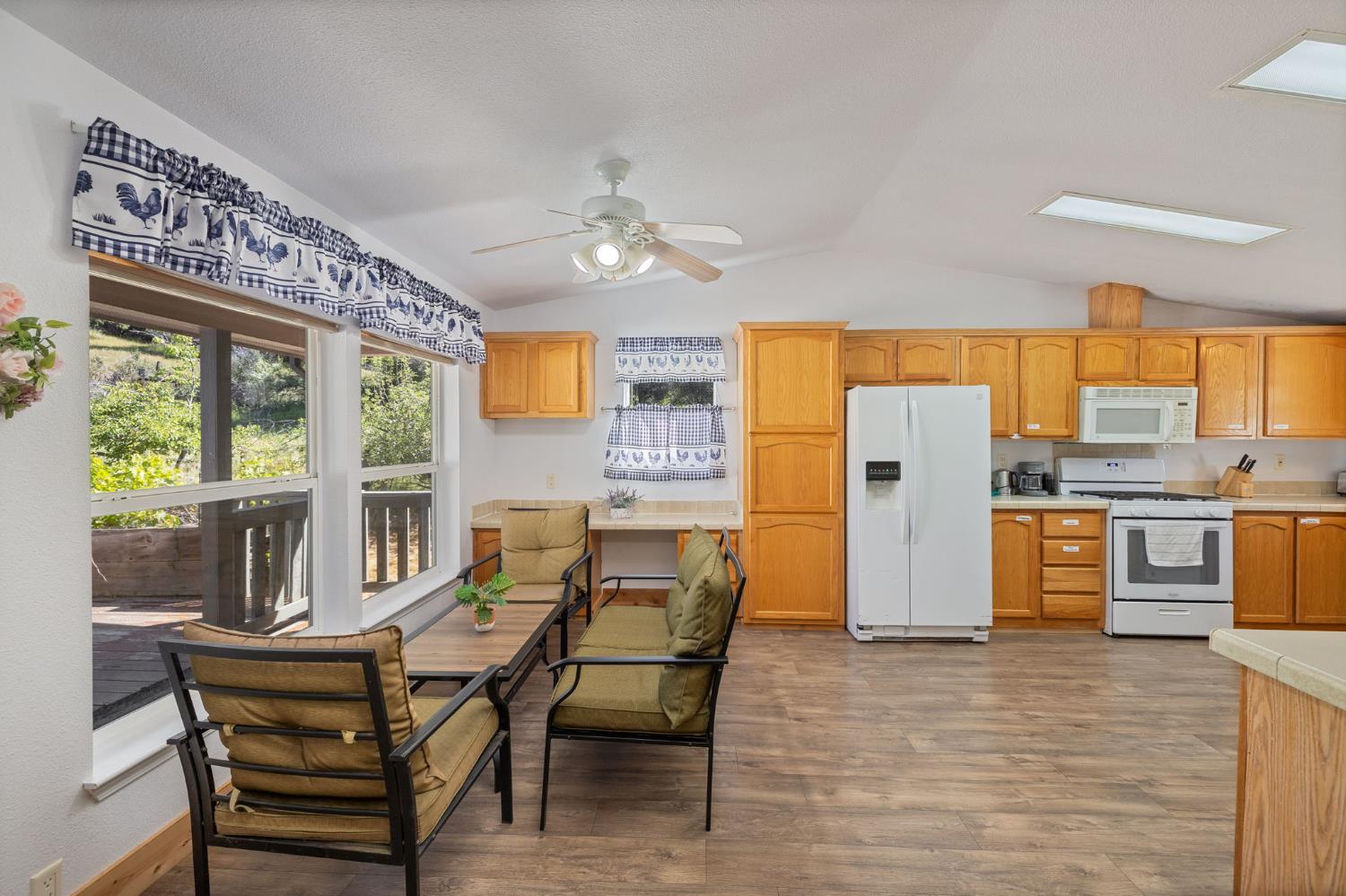 4716 Leonard Rd, Mariposa, CA 95338